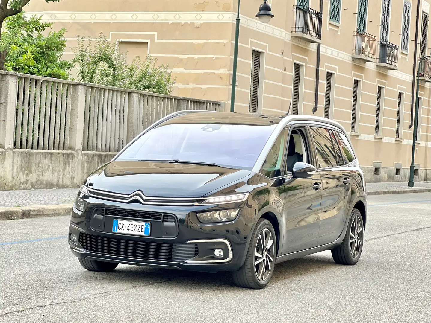 Citroen Grand C4 SpaceTourer 1.5 BlueHDi 130cv aut. EAT8 7Posti Shine Pack FULL Nero - 1