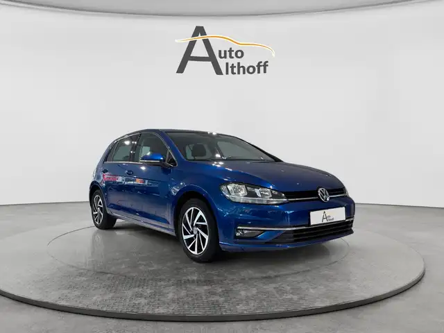 Volkswagen Golf VII 1.6TDI NAV PARK ACC APP CARPLAY