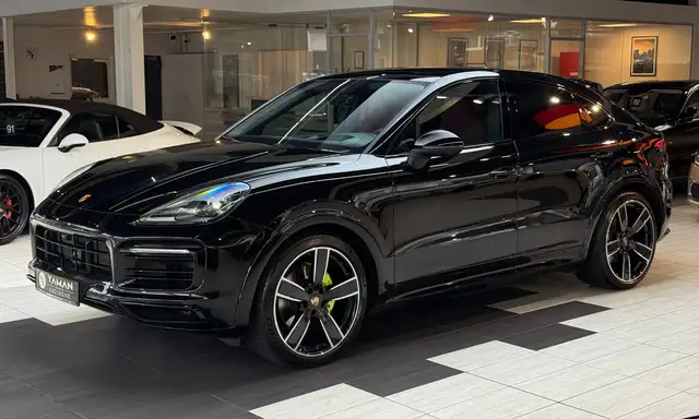 Porsche Cayenne view 2