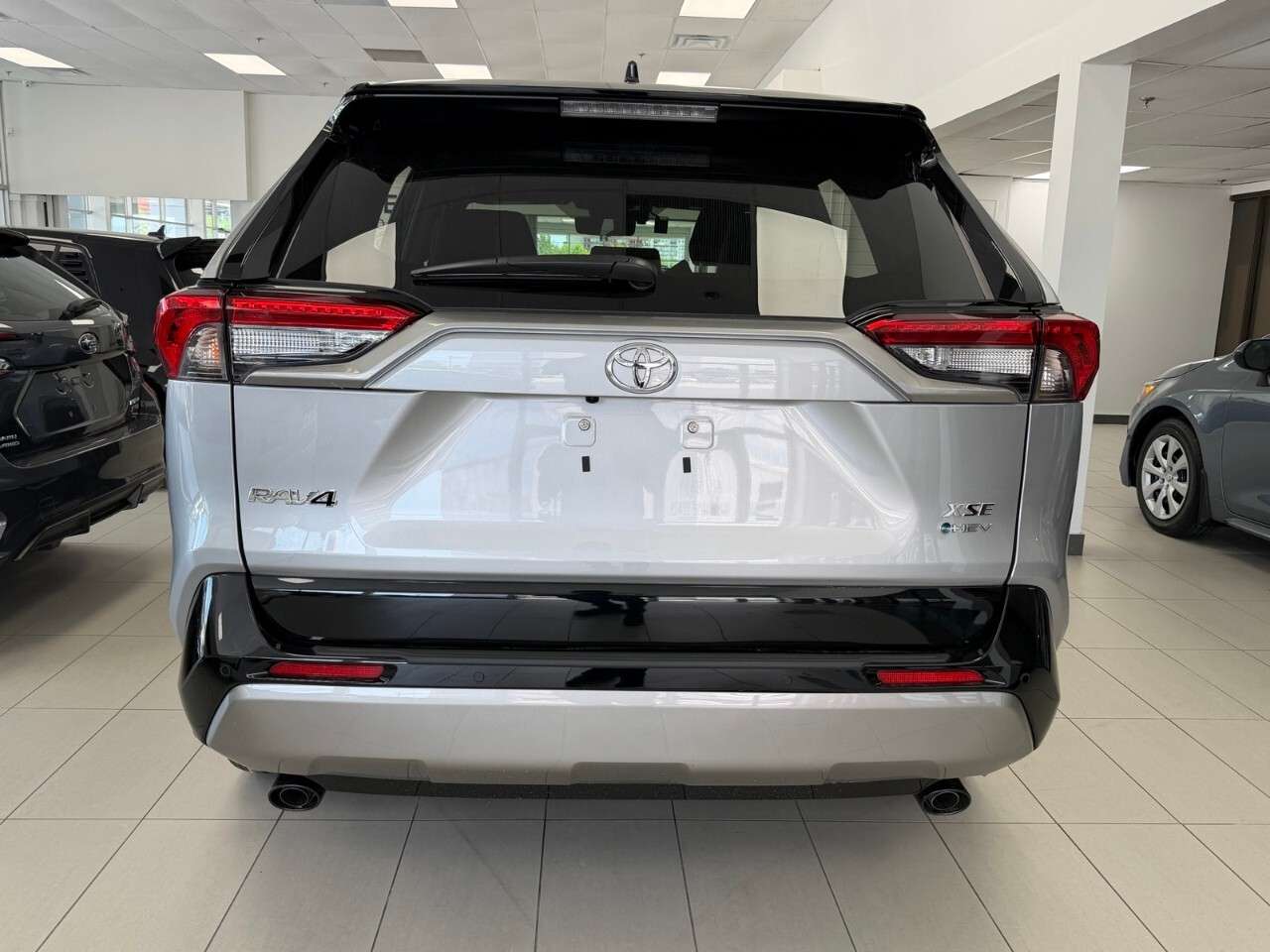 2025 Toyota RAV4 Hybrid XSE AWD — снимка 1