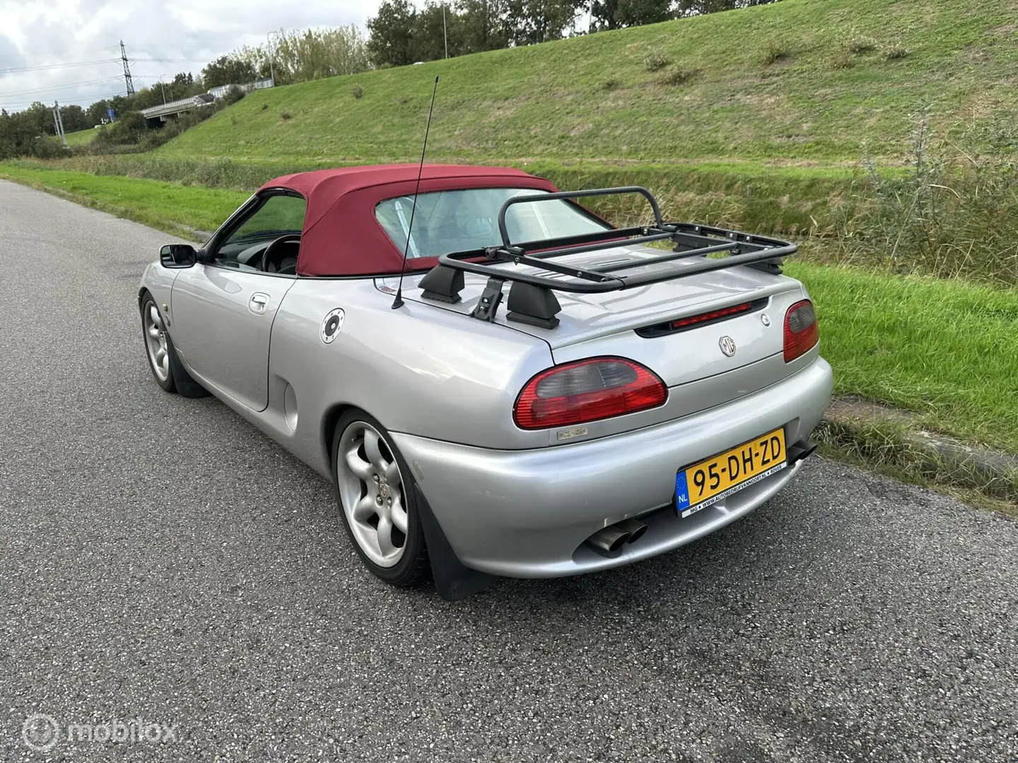 MG MGF 1.8i Grijs - 2