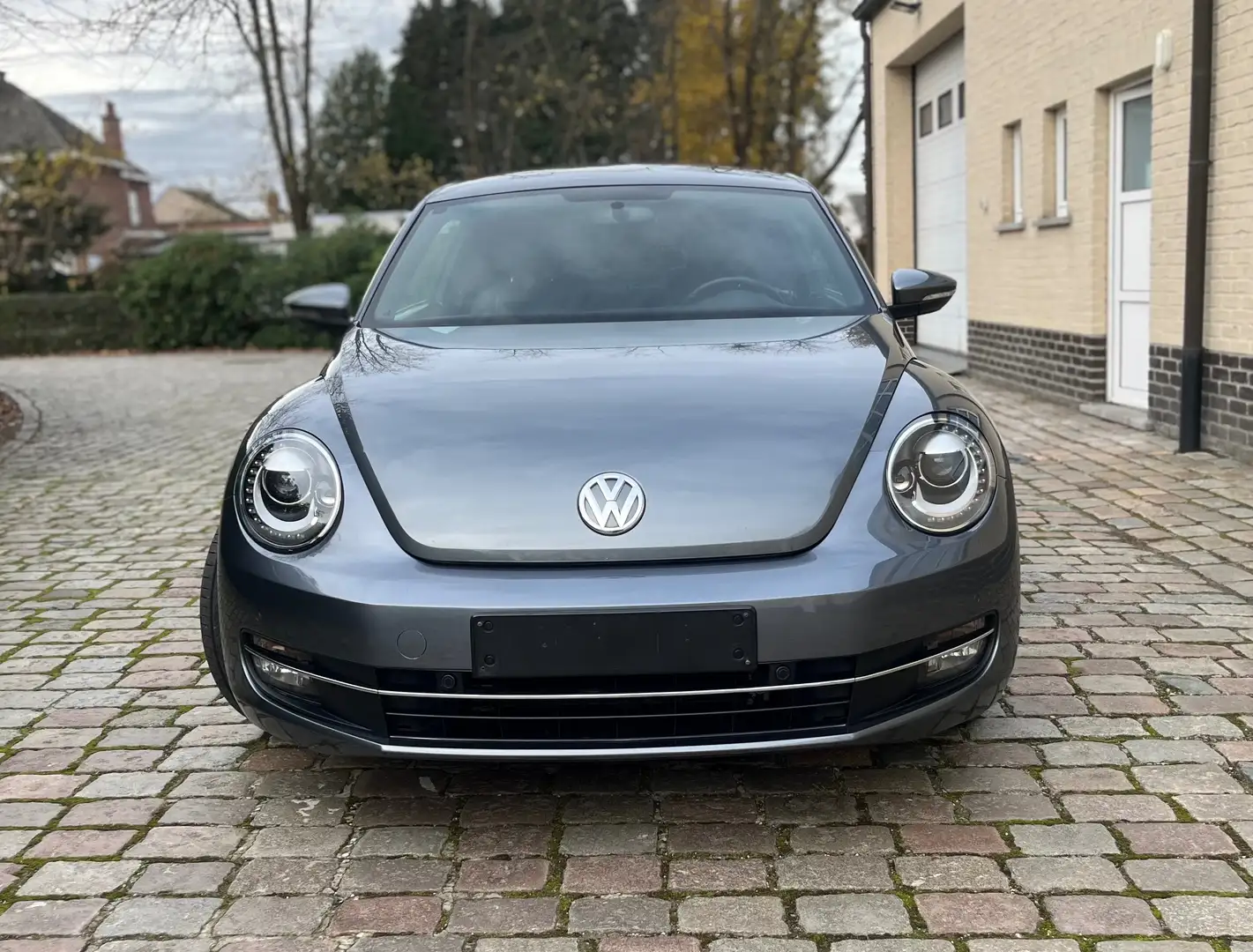 Volkswagen Beetle 1.2 TSI Design Full Option ### 74000 km ### Gris - 2