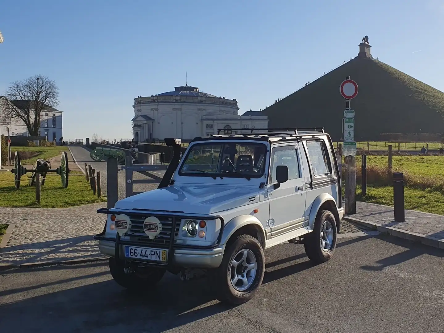 Suzuki Samurai 1.9 Turbo JX (2s) Beyaz - 1