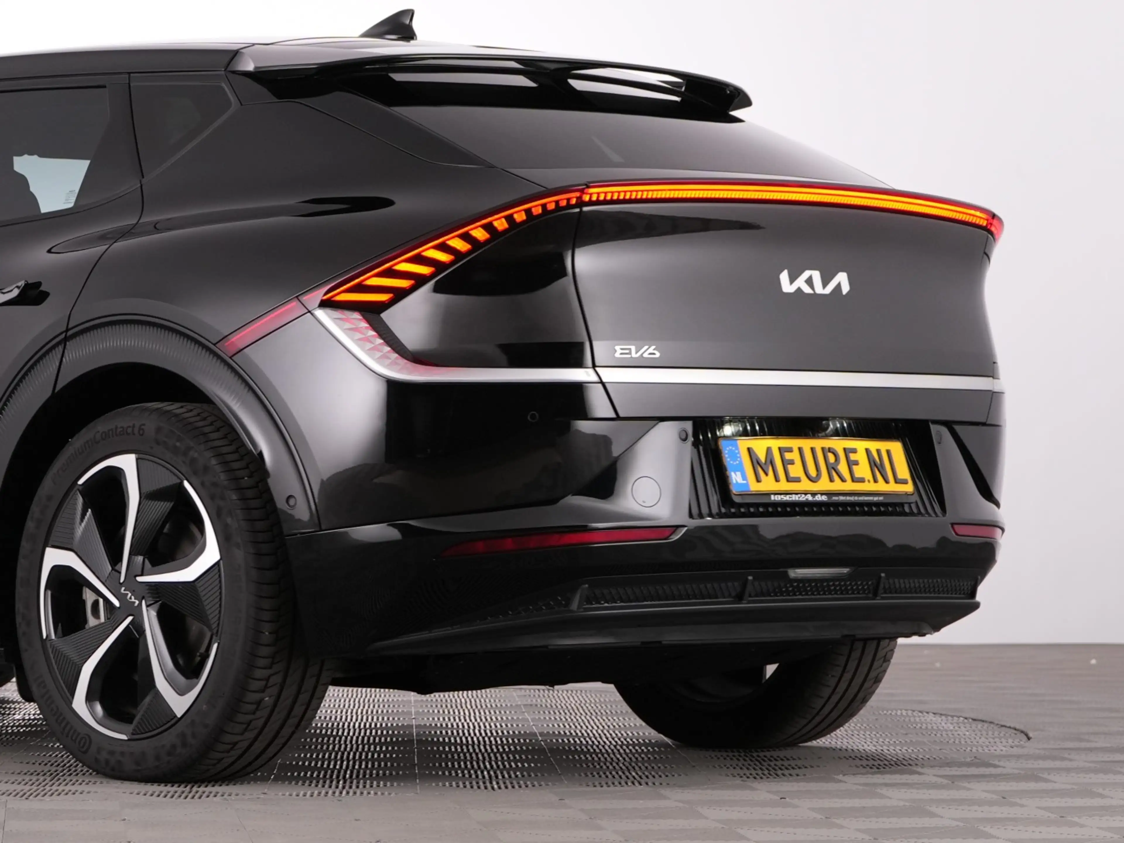 Kia EV6 Plus AWD 77.4 kWh 325PK | LEDER | Full LED | EL. S — photo 35