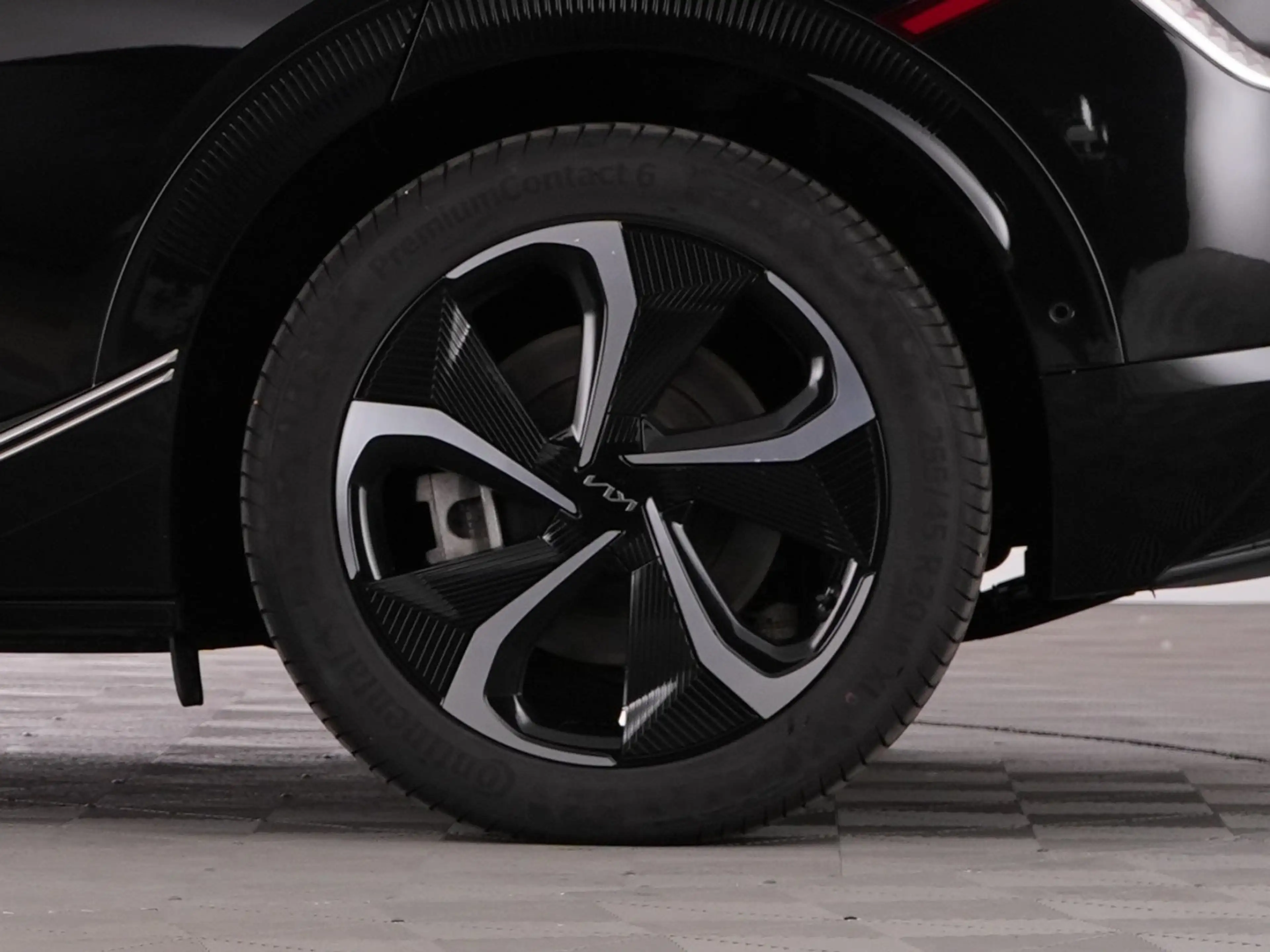 Kia EV6 Plus AWD 77.4 kWh 325PK | LEDER | Full LED | EL. S — photo 38