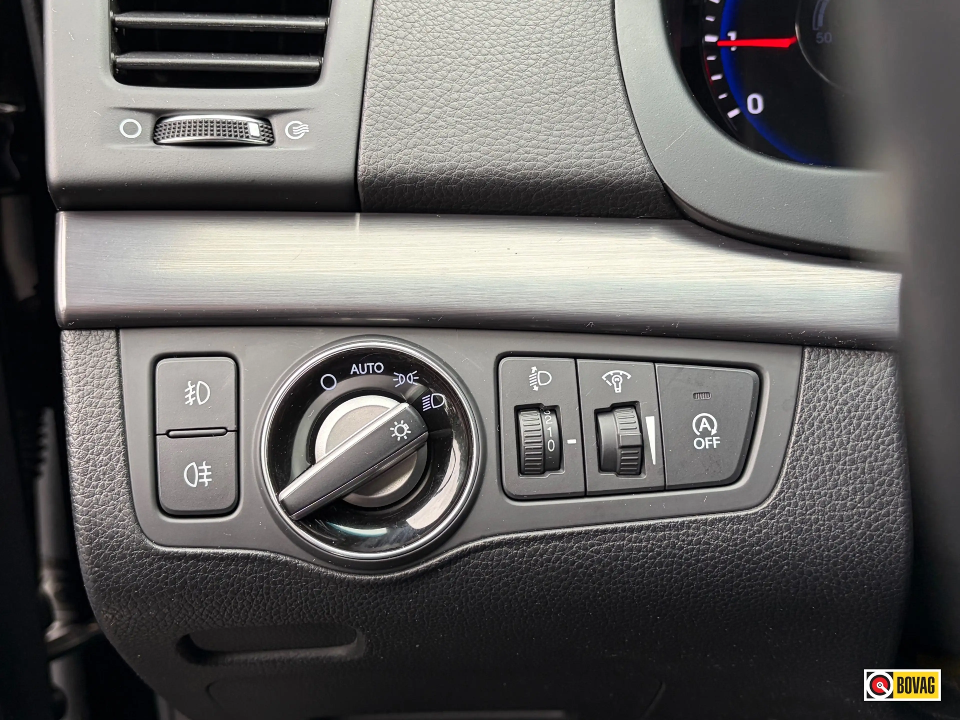 Hyundai i40 Wagon 1.6 GDI Blue Business Edition NAVI CRUISE TR — photo 17