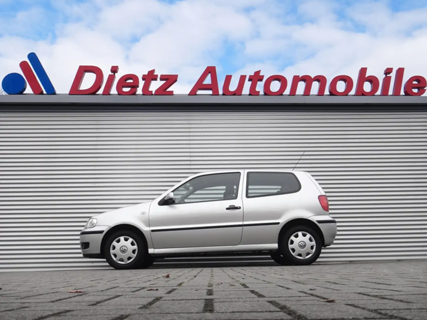 Volkswagen Polo 1.4 Comfortline Klimaanlage Silber - 1
