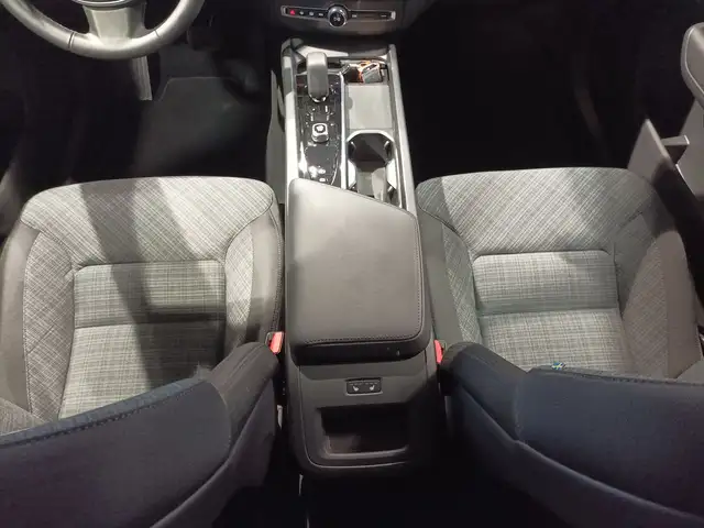 Volvo XC60 view 14