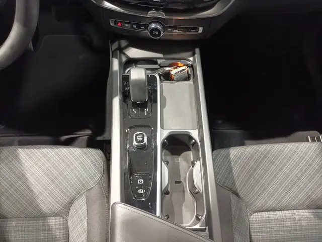 Volvo XC60 view 13