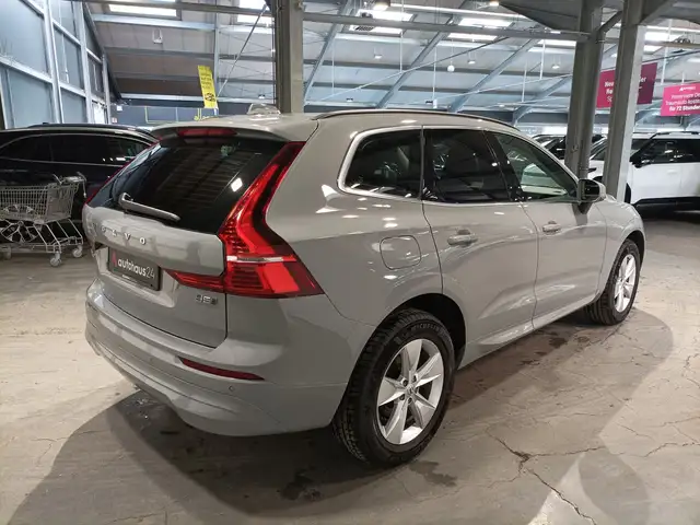 Volvo XC60 view 5