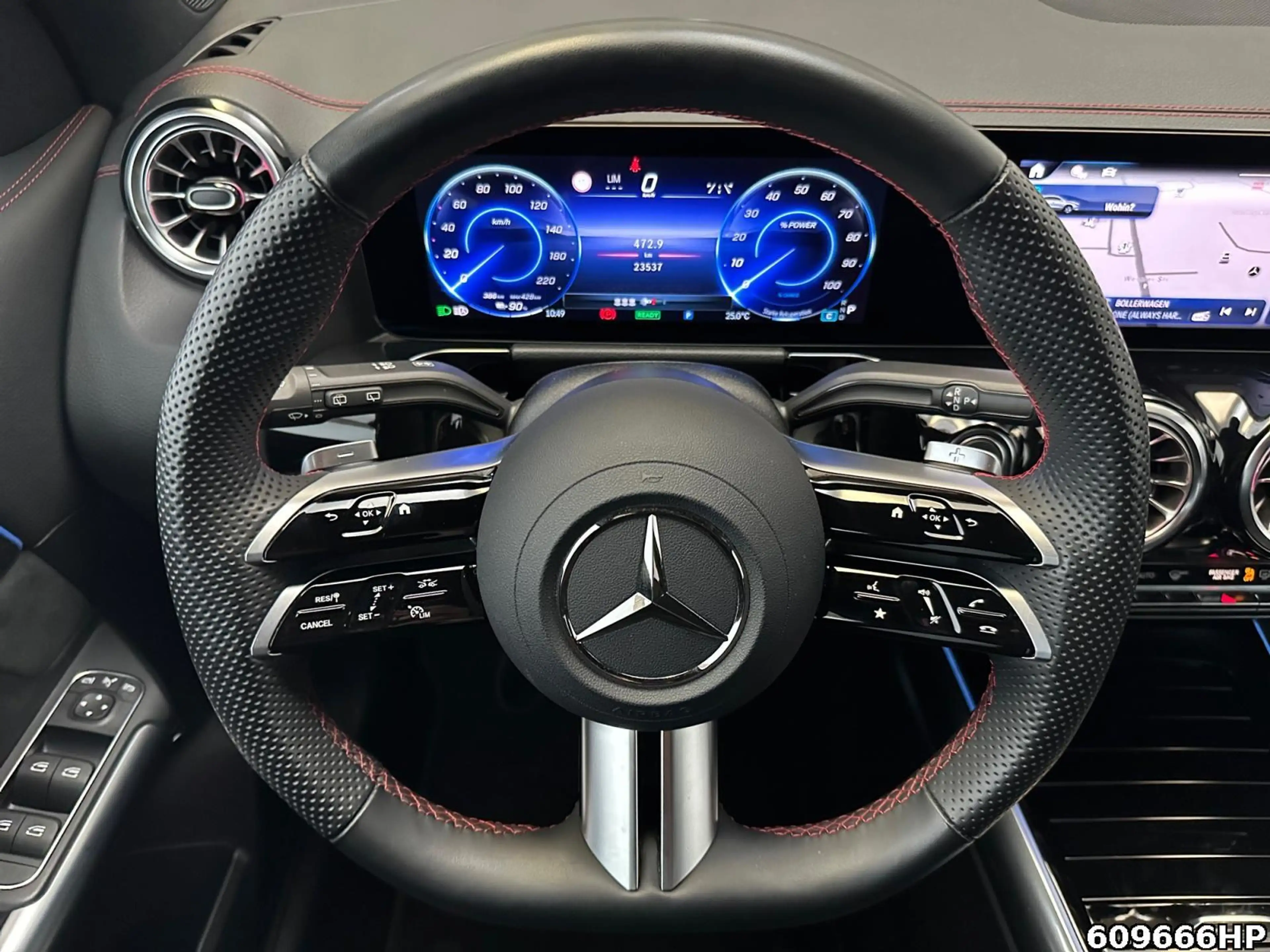 Mercedes-Benz EQA 300 4M AMG  AHK Keyless Ambiente Lenkradhzg. — photo 9