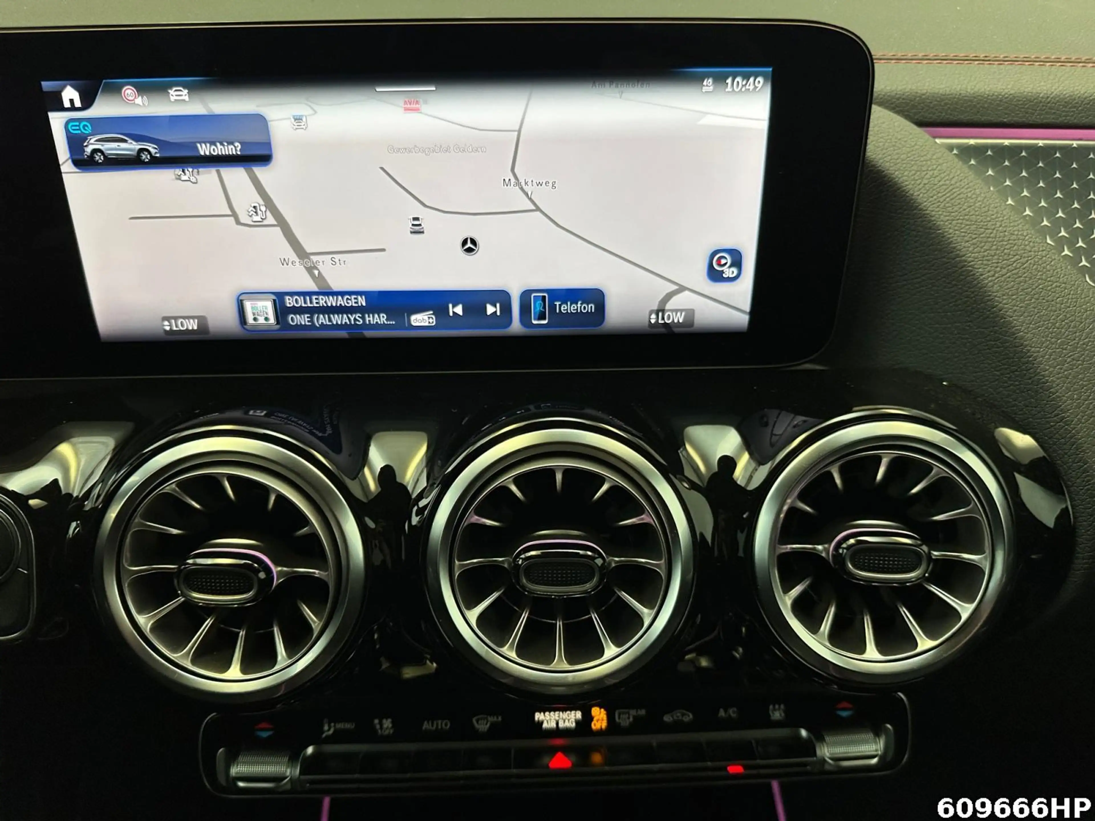 Mercedes-Benz EQA 300 4M AMG  AHK Keyless Ambiente Lenkradhzg. — photo 10