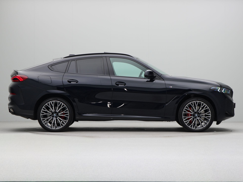 BMW X6 xDrive40i — photo 8