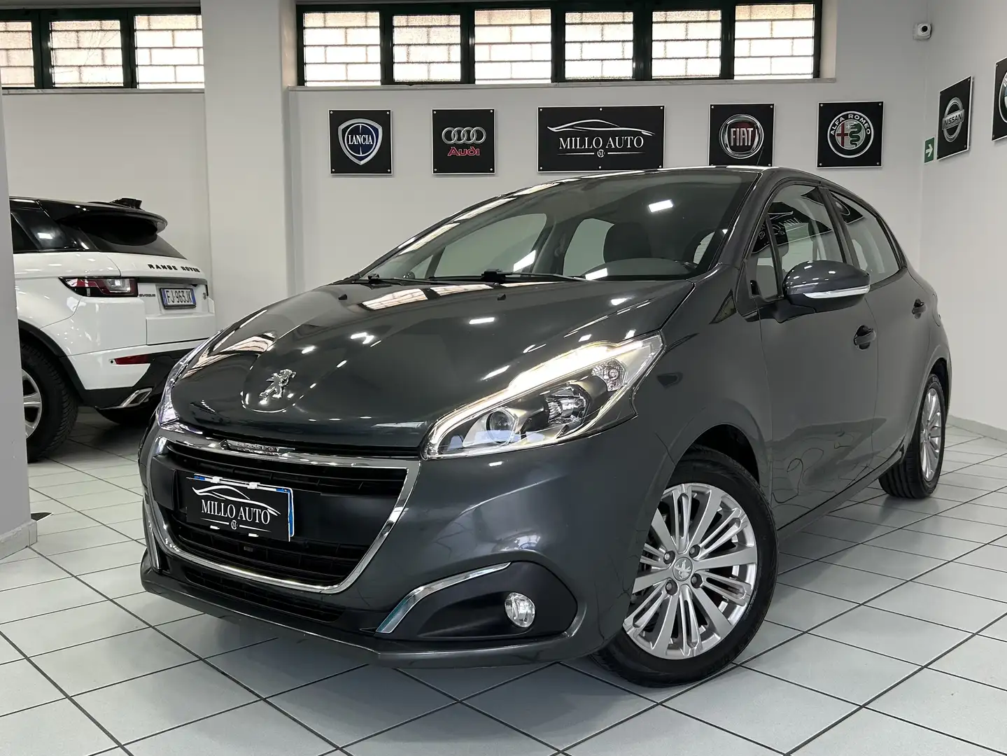 Peugeot 208 5p 1.6 bluehdi Allure 75cv - 1