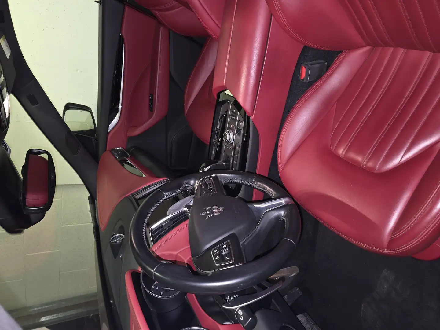 Maserati Levante 3.0 V6 Granlusso 250cv auto - 2