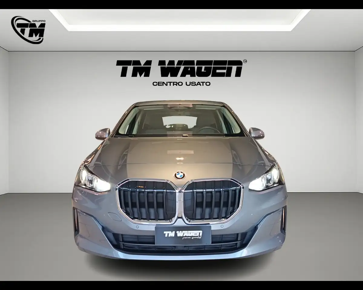 BMW 220 - 220i 48V Active Tourer, миниатюра 2
