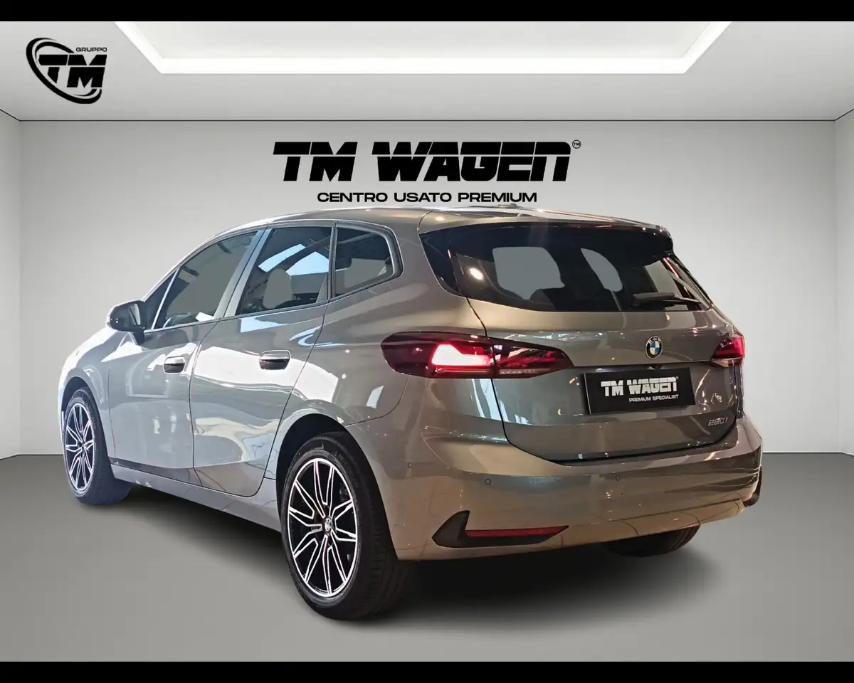 BMW 220 - 220i 48V Active Tourer, миниатюра 8