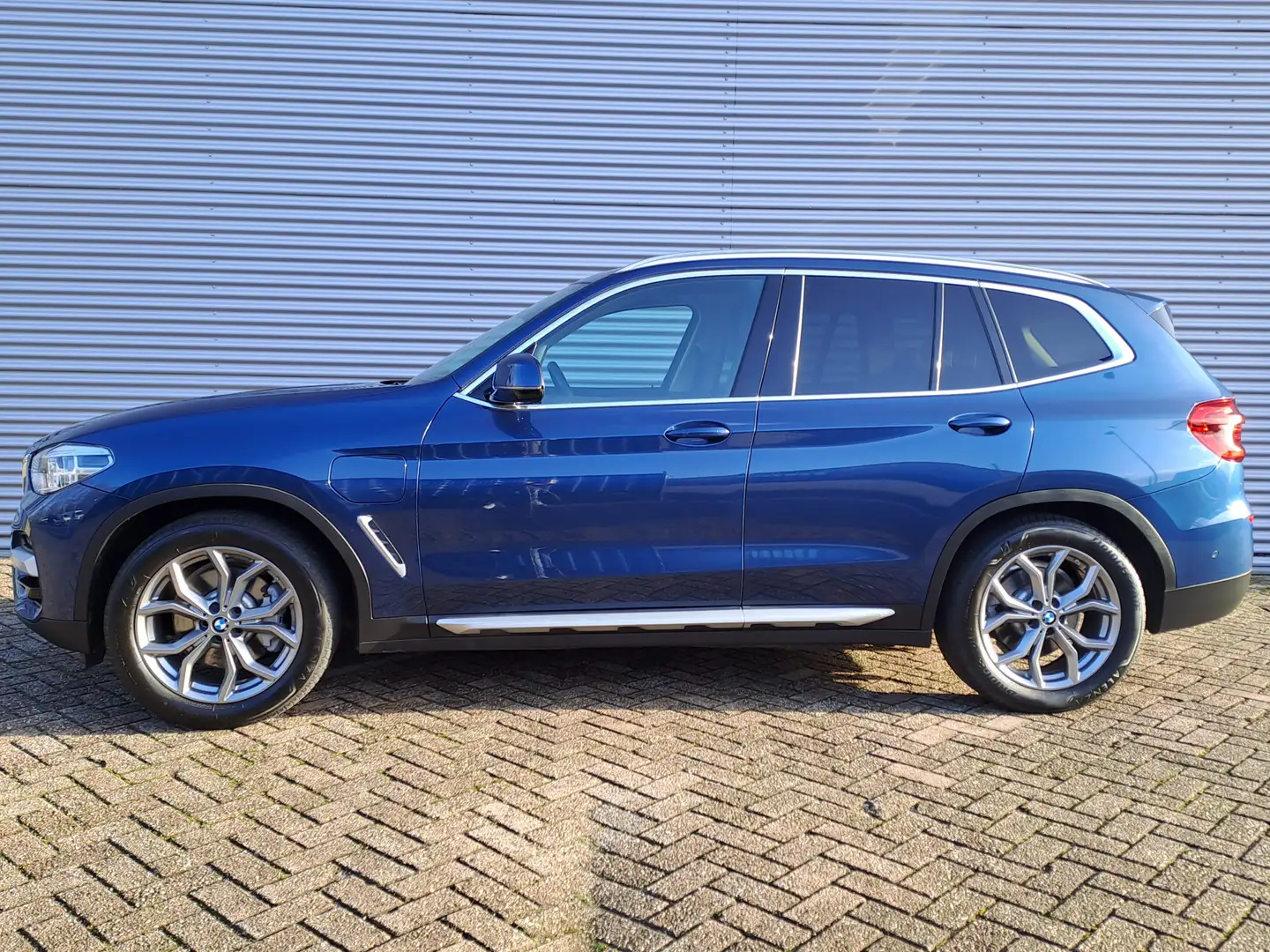 BMW X3 xDrive30e eDrive Edition PHEV AUTOMAAT Trekhaak | Blauw - 2