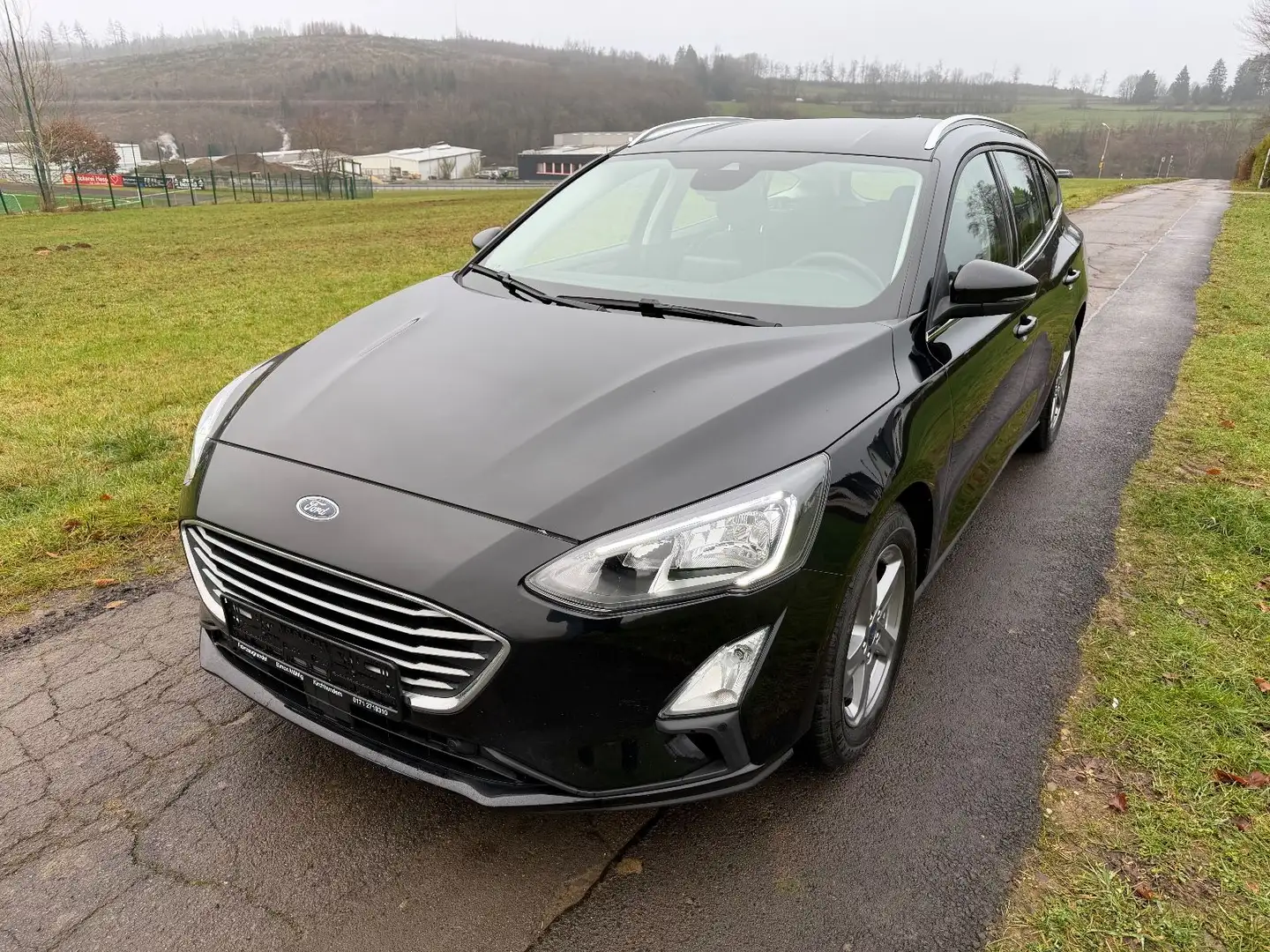 Ford Focus Turnier Cool & Connect Winterpaket 1.Hand Noir - 1