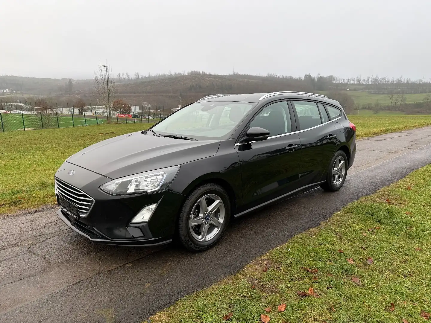 Ford Focus Turnier Cool & Connect Winterpaket 1.Hand Noir - 2