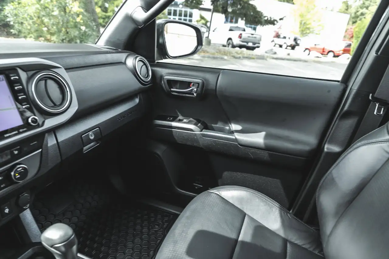 Toyota Tacoma снимка Toyota Tacoma