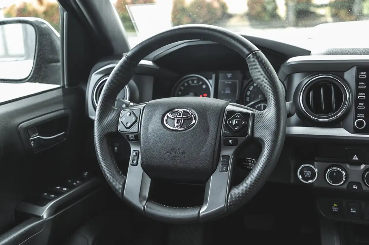 Toyota Tacoma снимка Toyota Tacoma