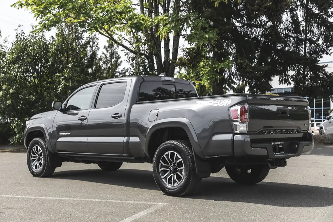 Toyota Tacoma снимка Toyota Tacoma