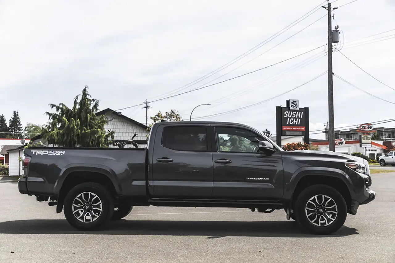 Toyota Tacoma снимка Toyota Tacoma