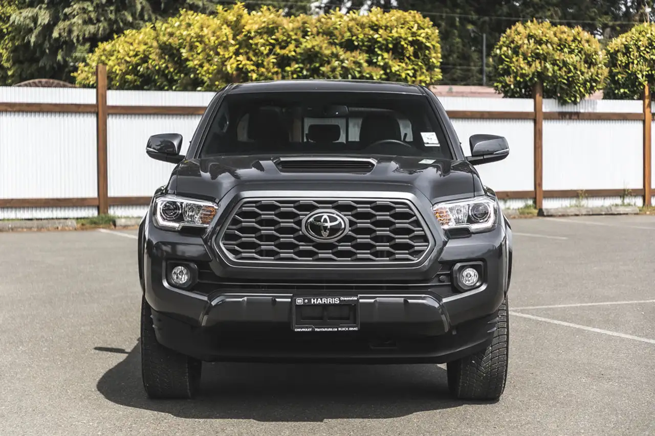 Toyota Tacoma снимка Toyota Tacoma
