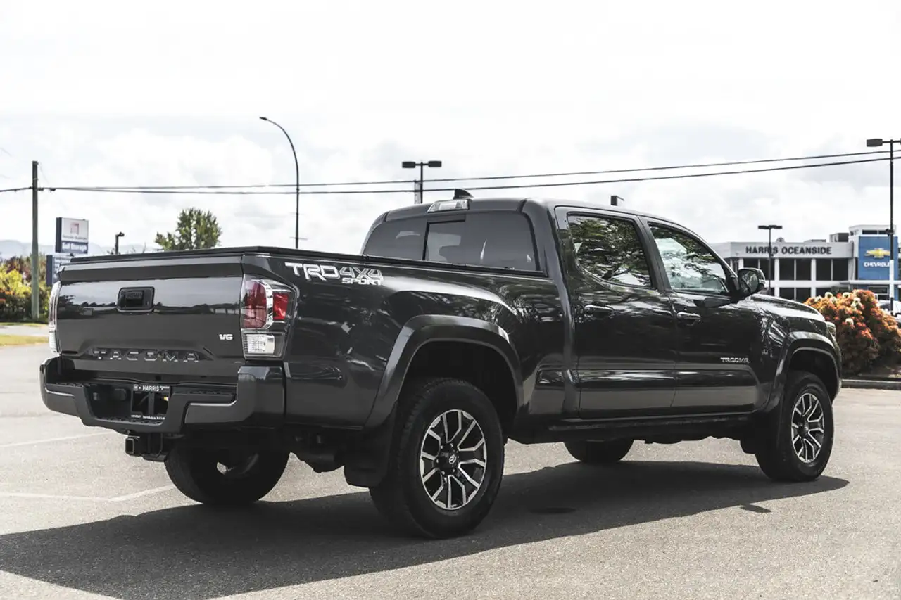 Toyota Tacoma снимка Toyota Tacoma