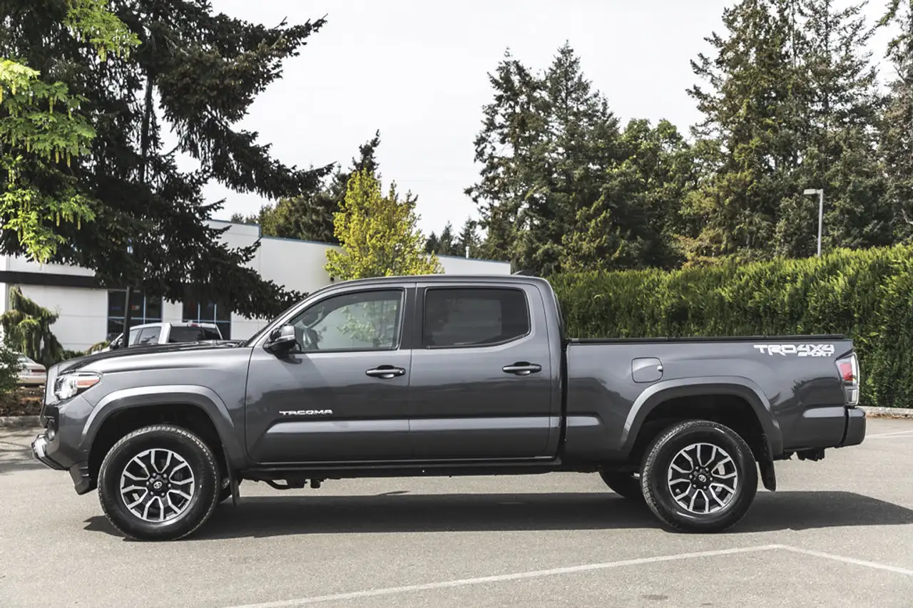 Toyota Tacoma снимка Toyota Tacoma