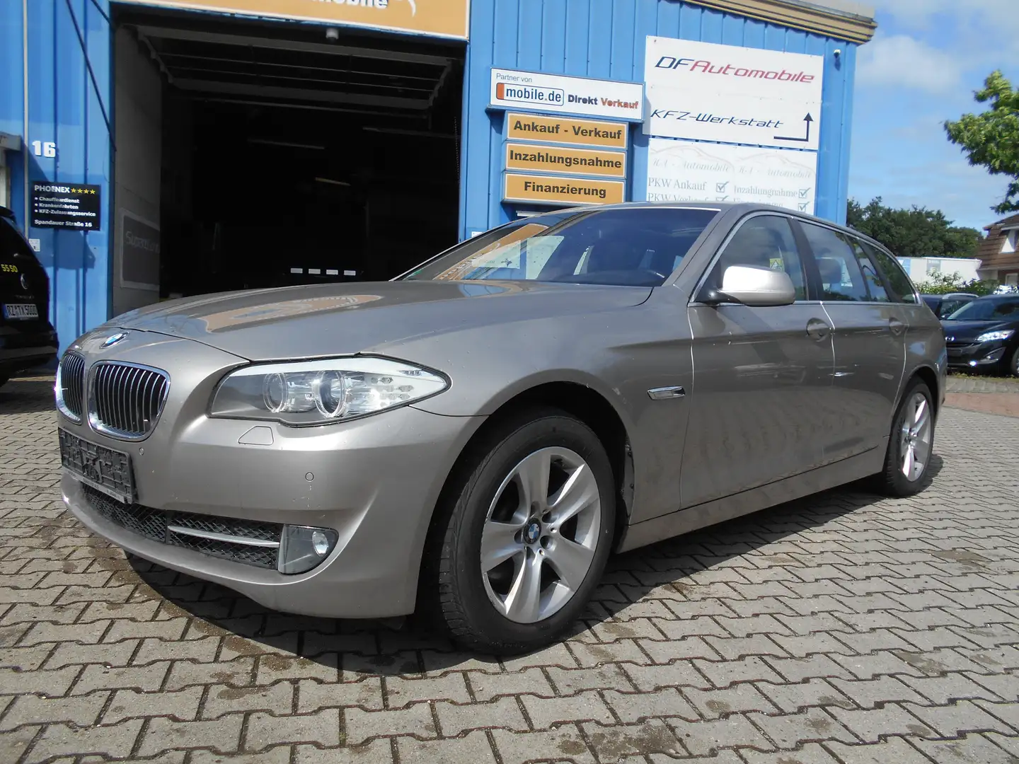 BMW 520 Baureihe 5 Touring 520d TÜV Silber - 1