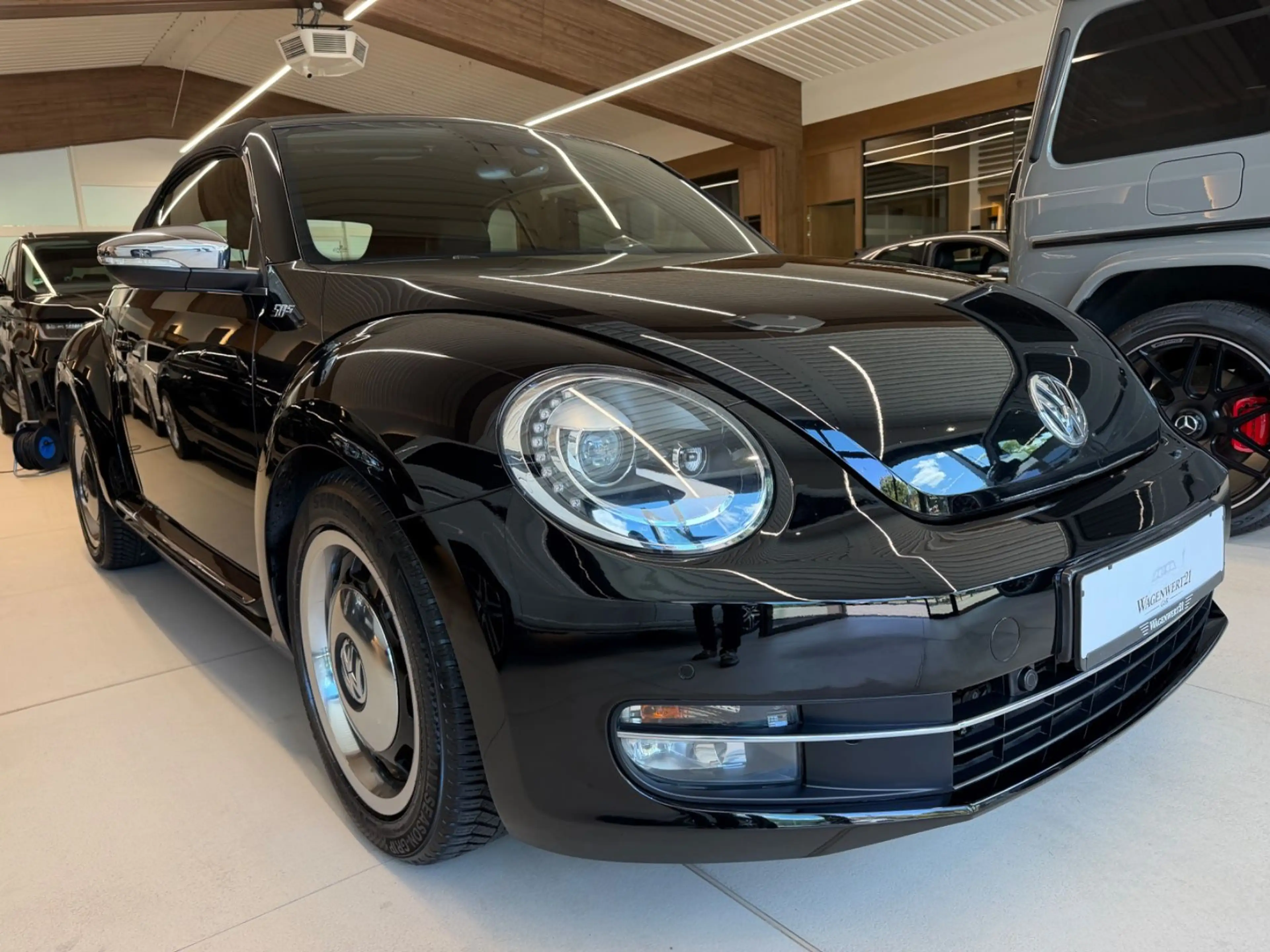 Volkswagen Beetle Cabriolet 50´s Design * Automatik * LED * — photo 2