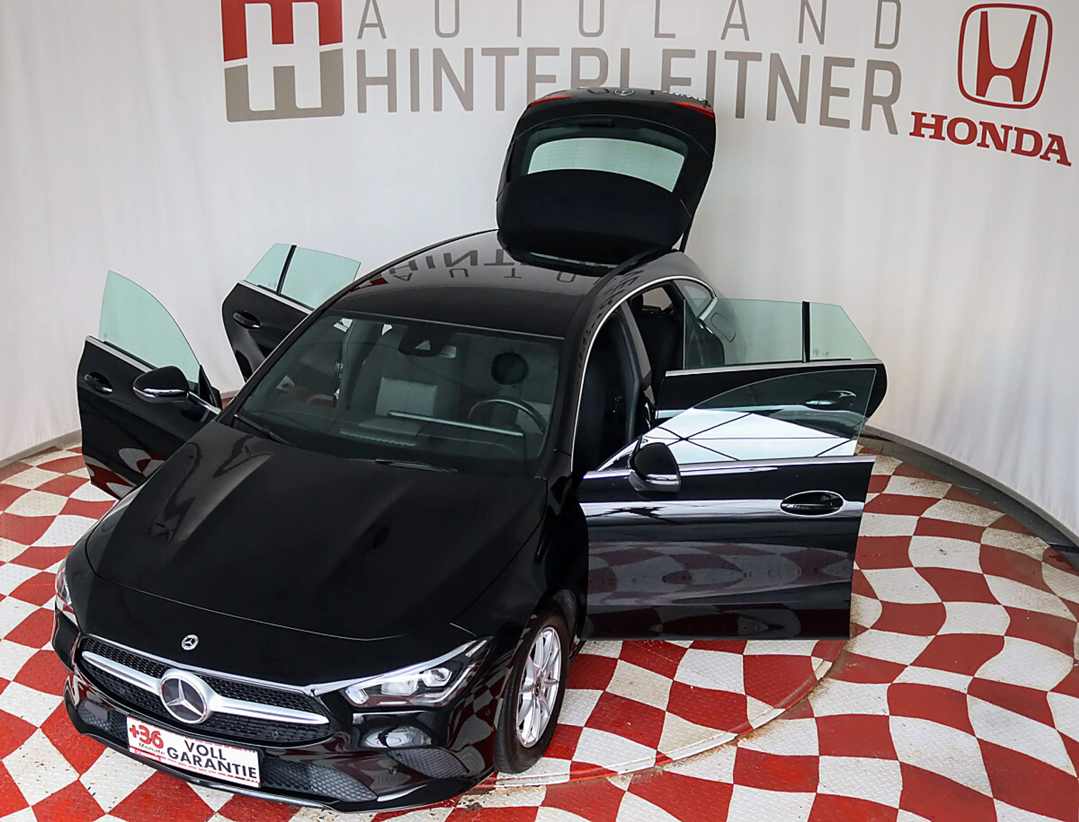 Mercedes-Benz CLA 180 d Shooting Brake Aut. / LED / NAVI / RÜCKFAHRKA... — photo 8