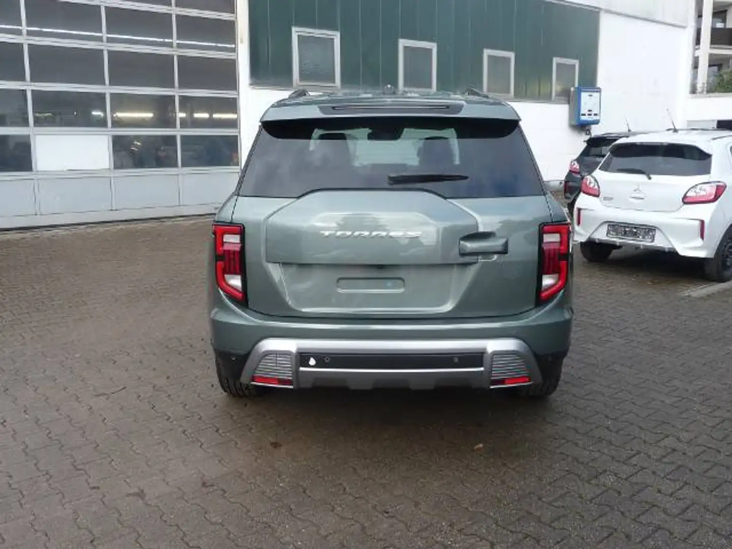 SsangYong Sonstige KGM TORRES 1,5 GDI AT Spezial Grün - 2