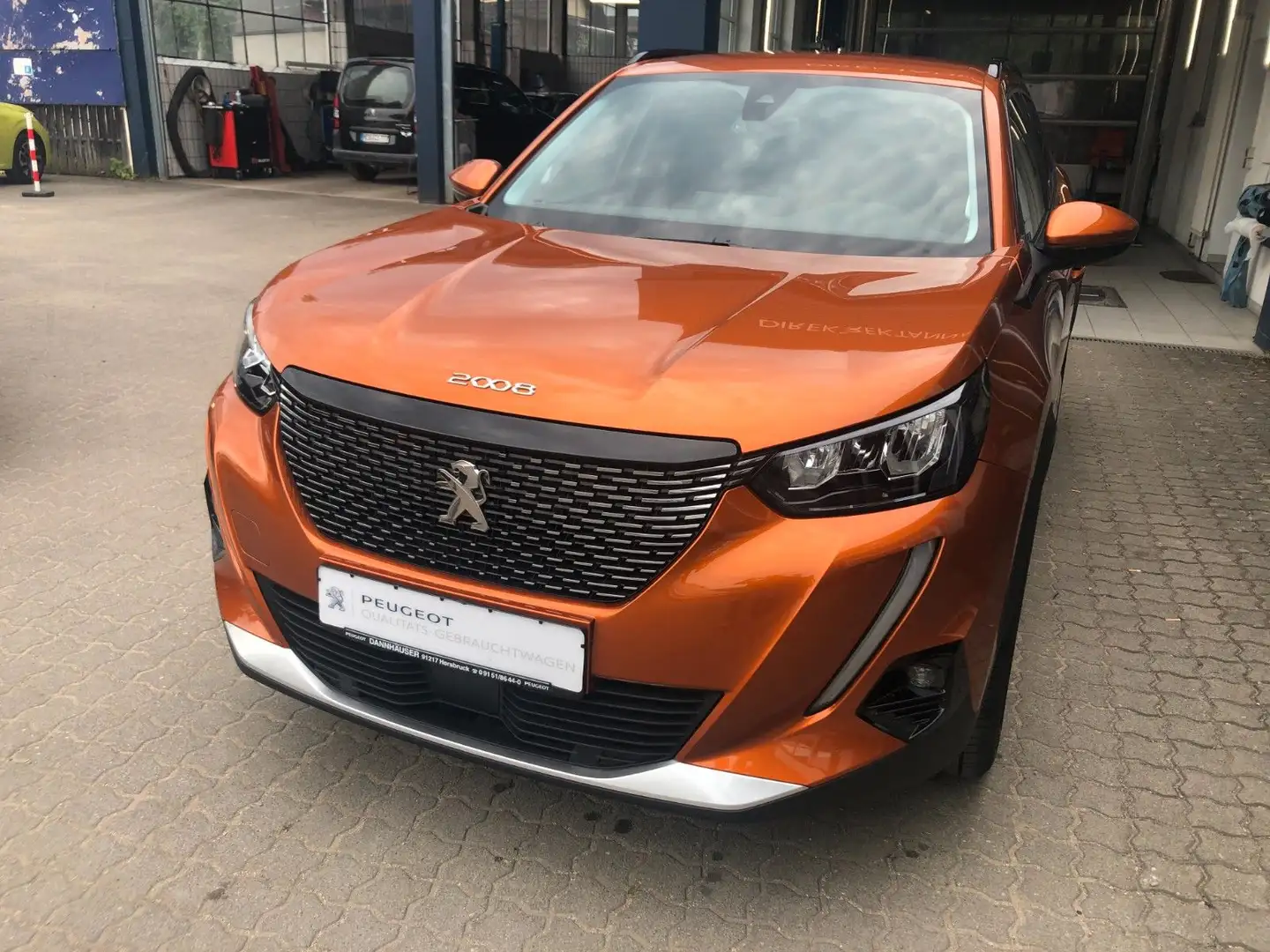 Peugeot 2008 PureTech 100 Allure Pack *nur 19800 km* Oranje - 1