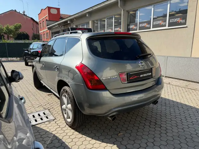 Nissan Murano view 4