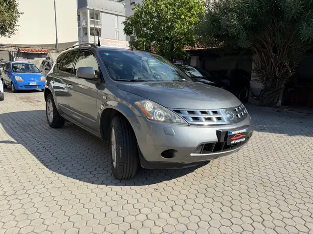 Nissan Murano view 2