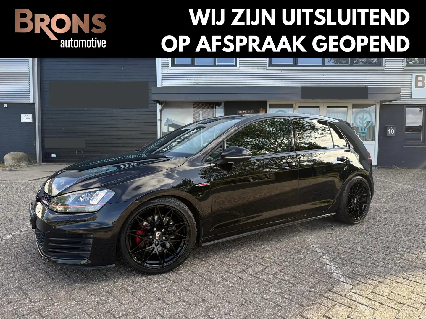 Volkswagen Golf GTI 2.0 TSI Zwart - 1