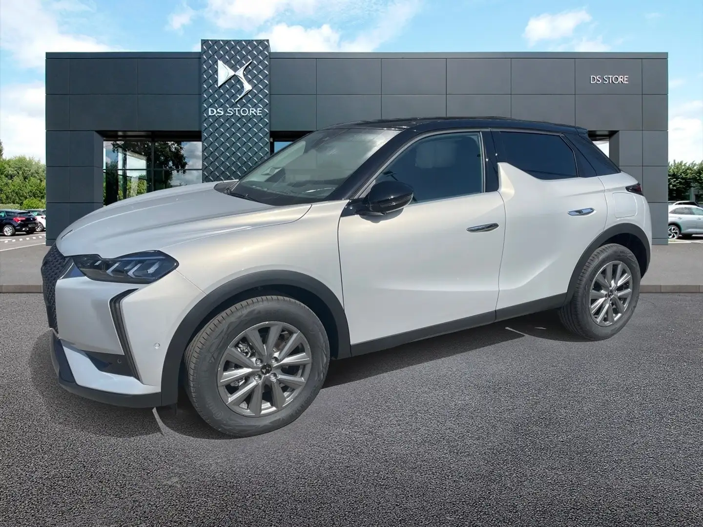 DS Automobiles DS 3 Crossback 3 Bastille Business BlueHDi 130cv Gümüş rengi - 1