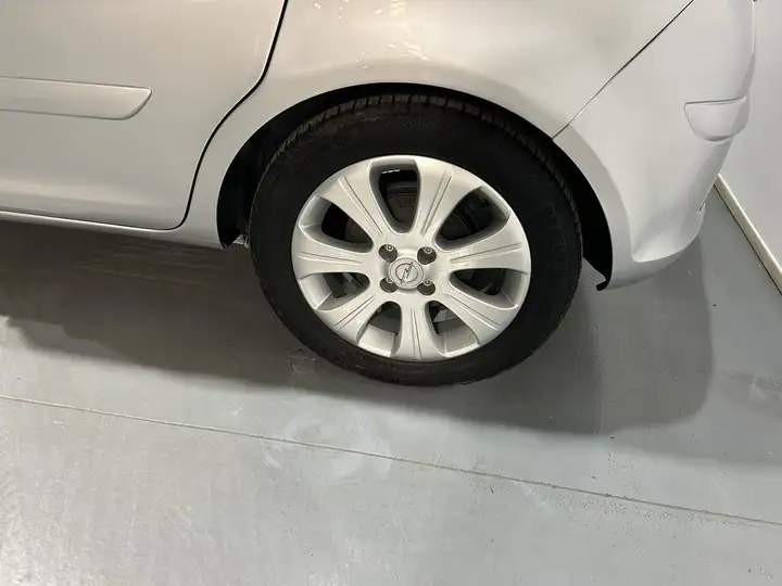 Opel Corsa 2007, foto 12