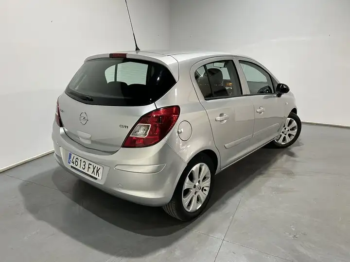 Opel Corsa 2007, foto 2