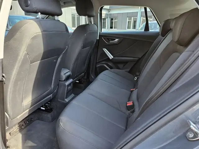 Audi Q2 view 11