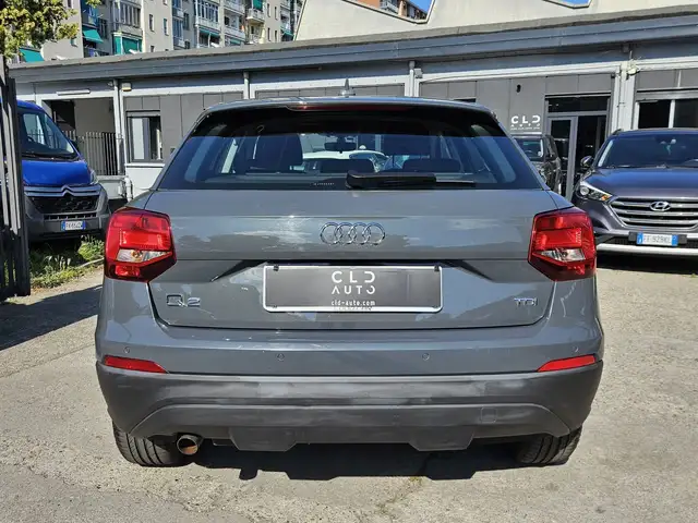 Audi Q2 view 5