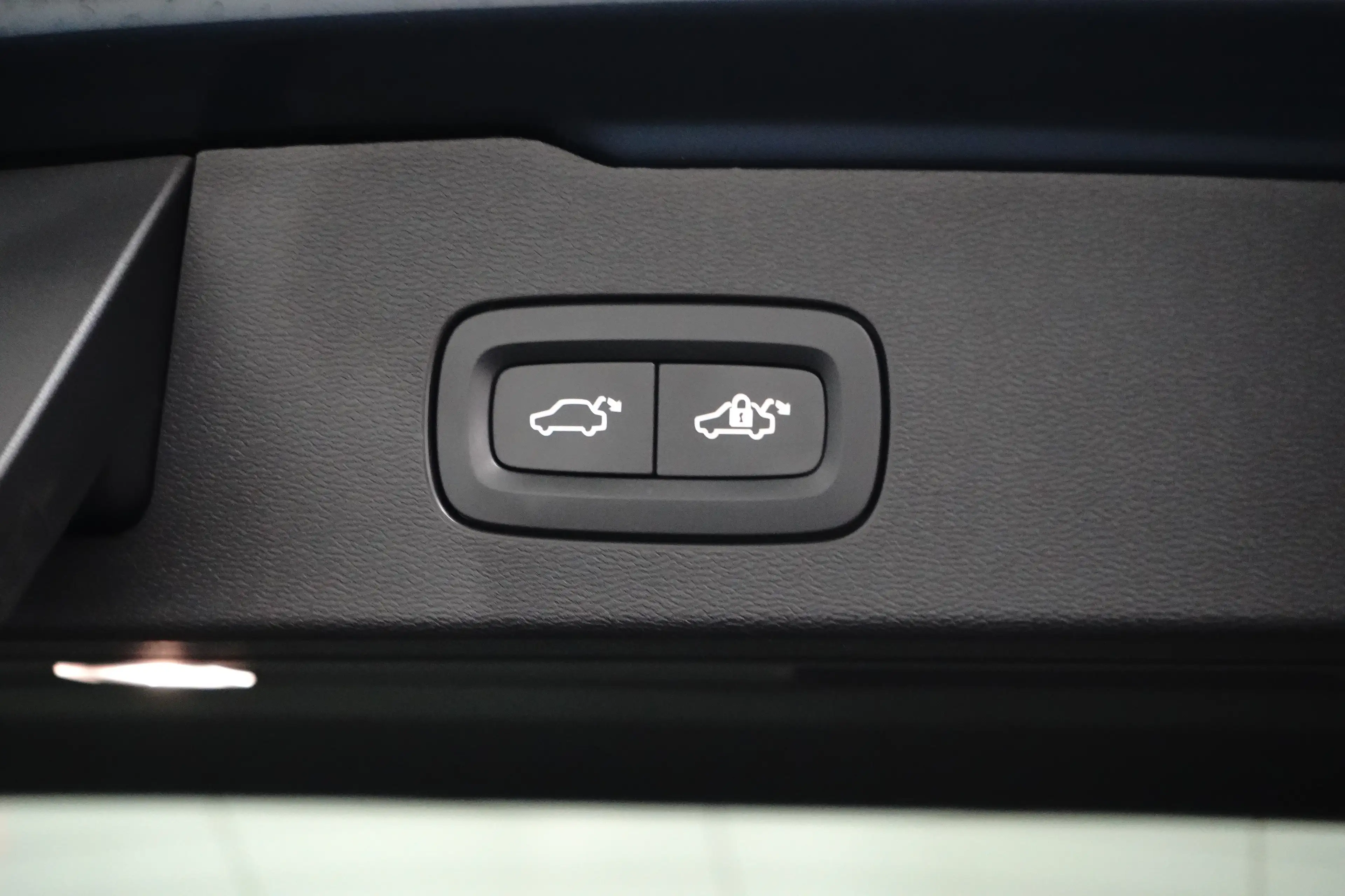 Volvo V60 2.0 T6 Recharge AWD Inscription | Trekhaak | Adapt — photo 28