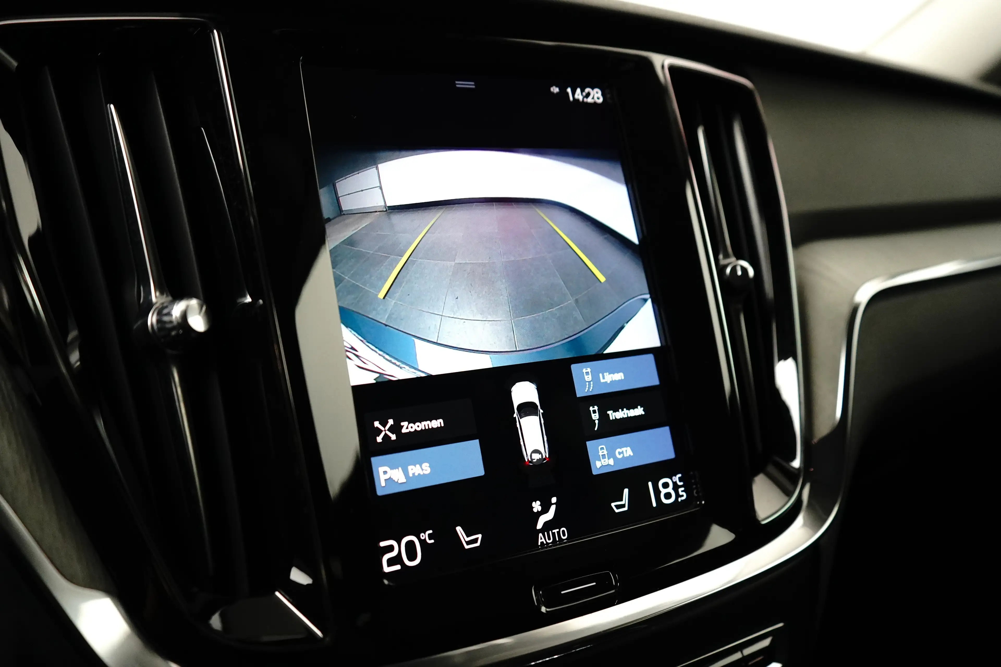 Volvo V60 2.0 T6 Recharge AWD Inscription | Trekhaak | Adapt — photo 9