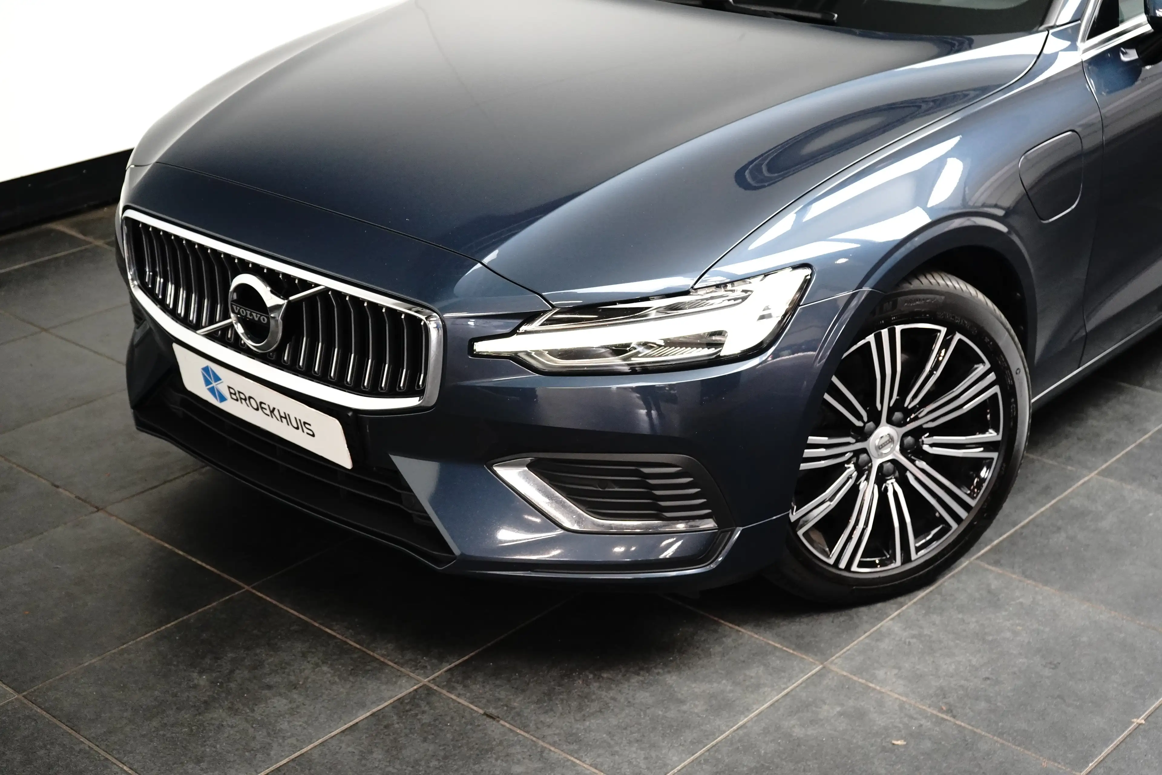 Volvo V60 2.0 T6 Recharge AWD Inscription | Trekhaak | Adapt