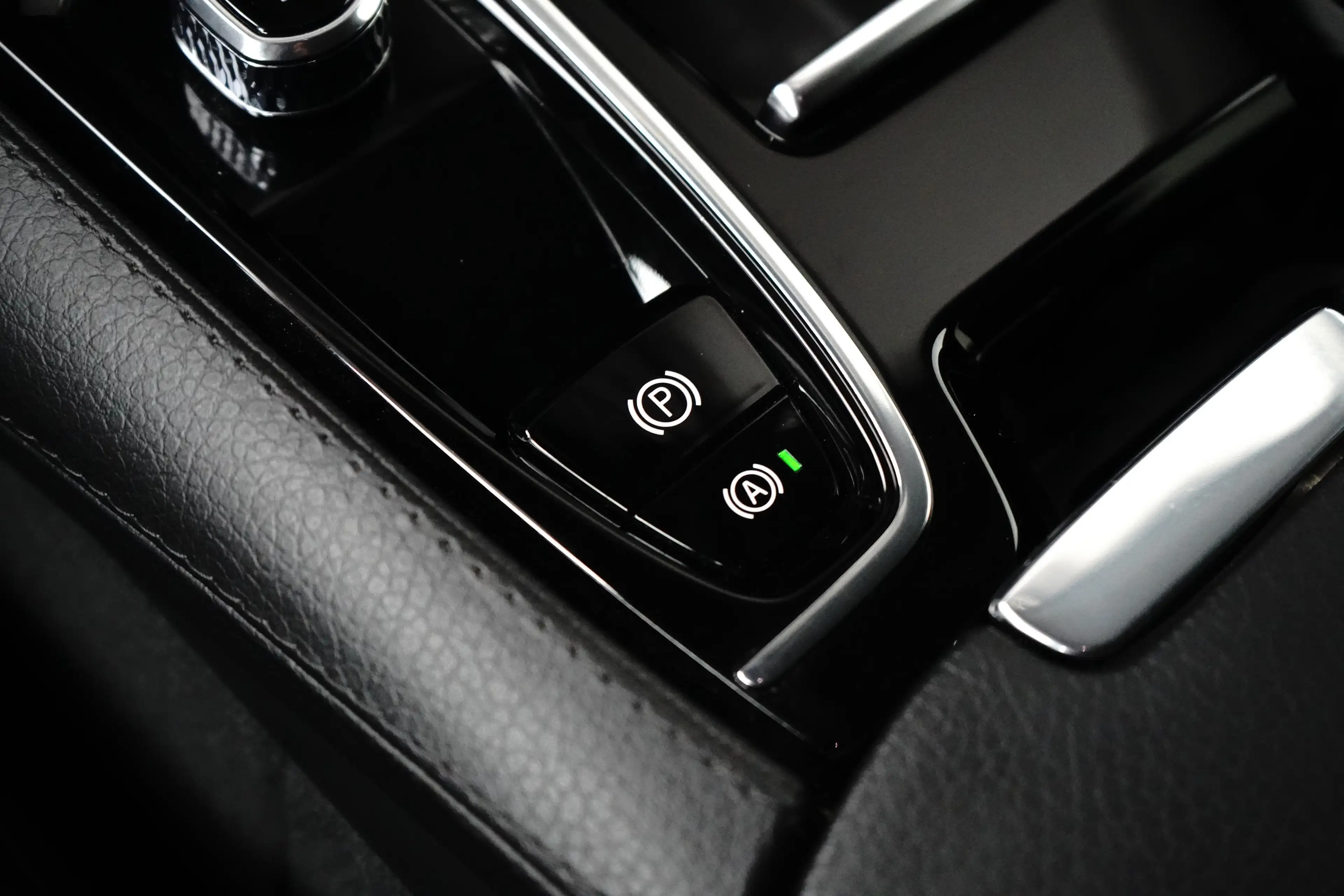 Volvo V60 2.0 T6 Recharge AWD Inscription | Trekhaak | Adapt — photo 32