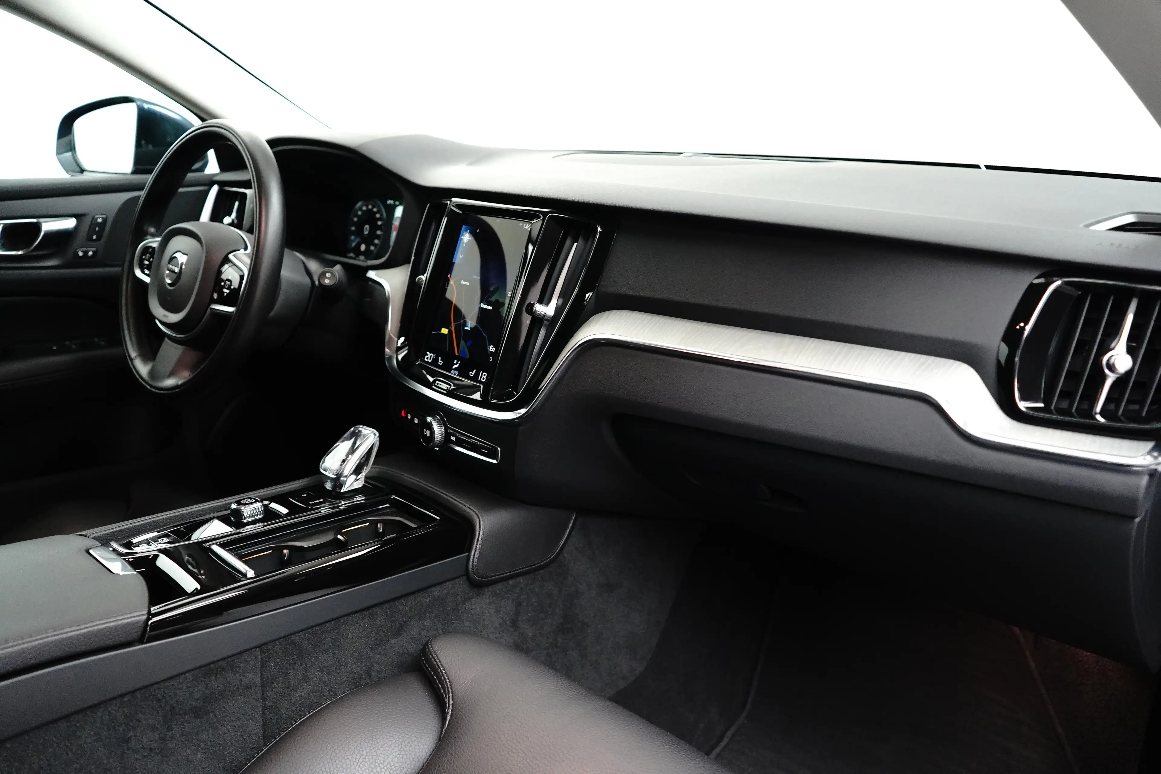 Volvo V60 2.0 T6 Recharge AWD Inscription | Trekhaak | Adapt — photo 21