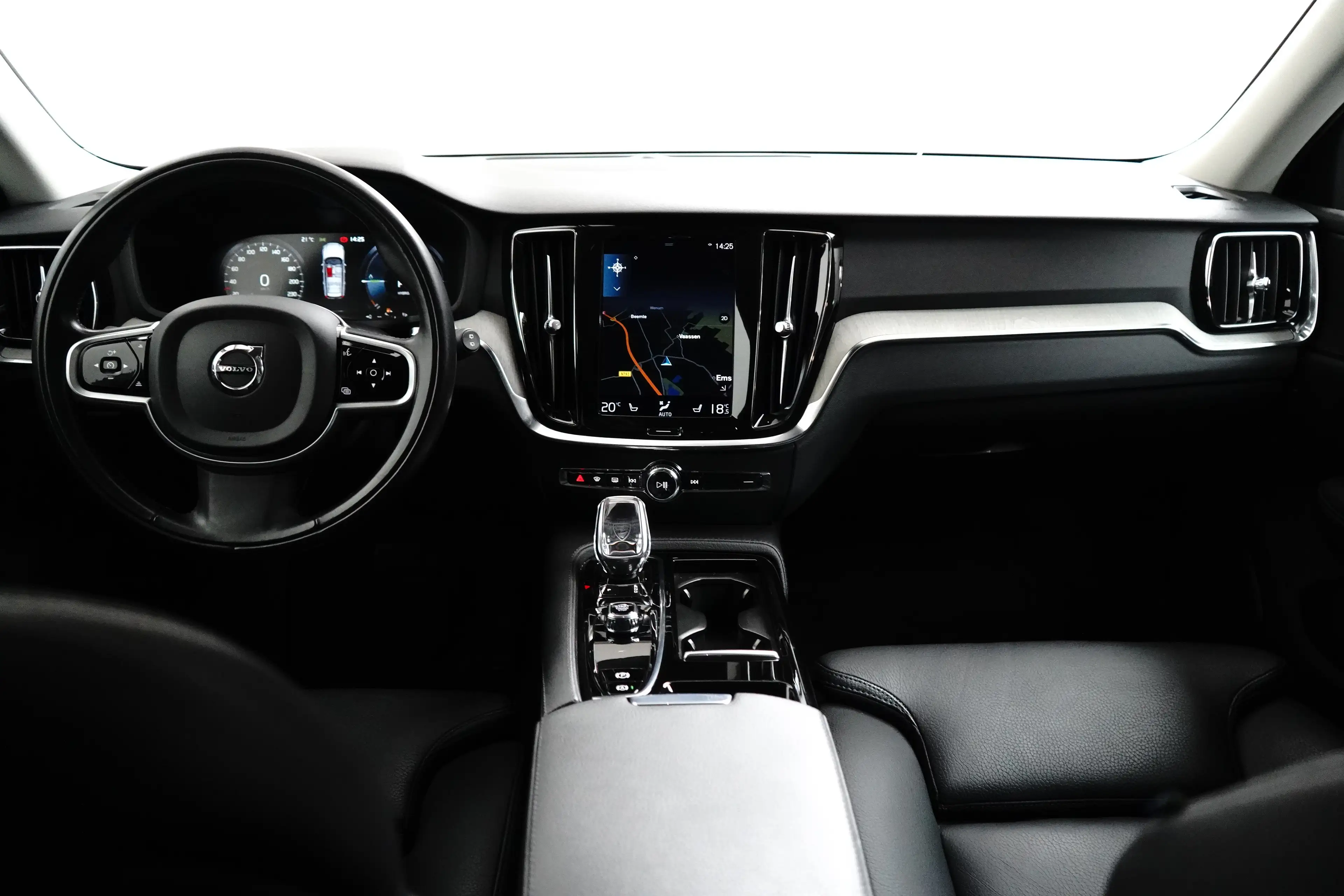 Volvo V60 2.0 T6 Recharge AWD Inscription | Trekhaak | Adapt — photo 23